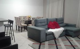 123 Apartamento espaçoso para família
